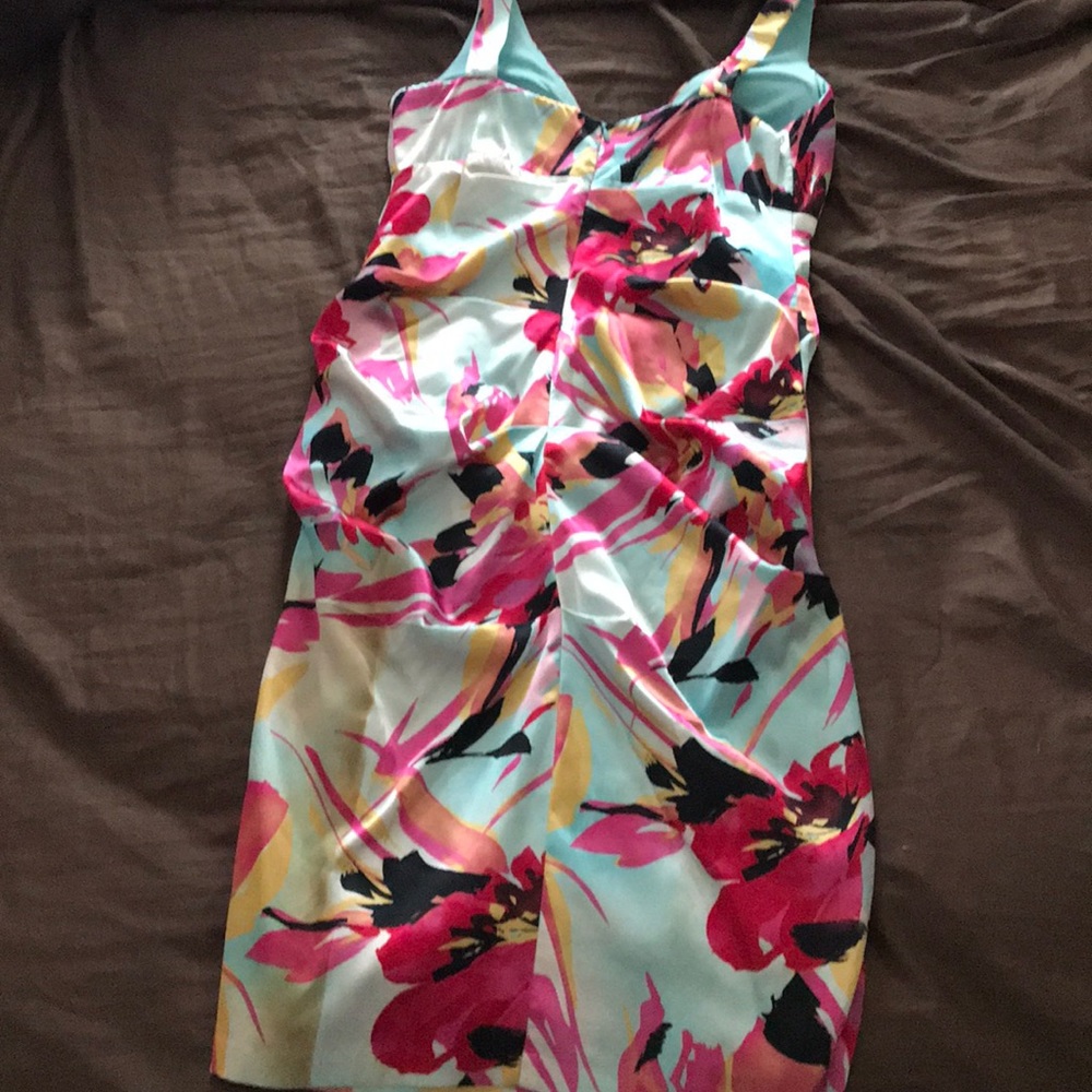 Dress - Picture 2 of 2